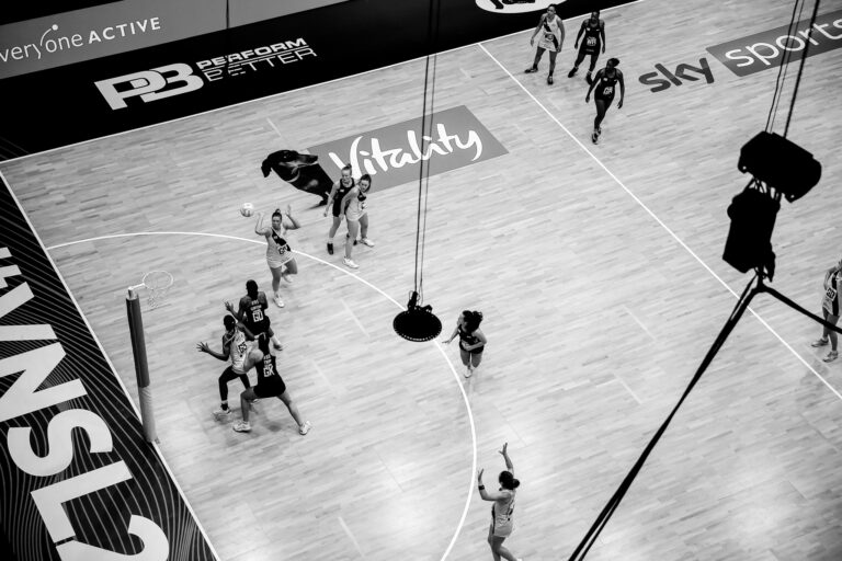 Action shotduring the Vitality Super League match between Saracens Mavericks and Manchester Thunder at Studio 001, Wakefield, England on 5th April 2021.